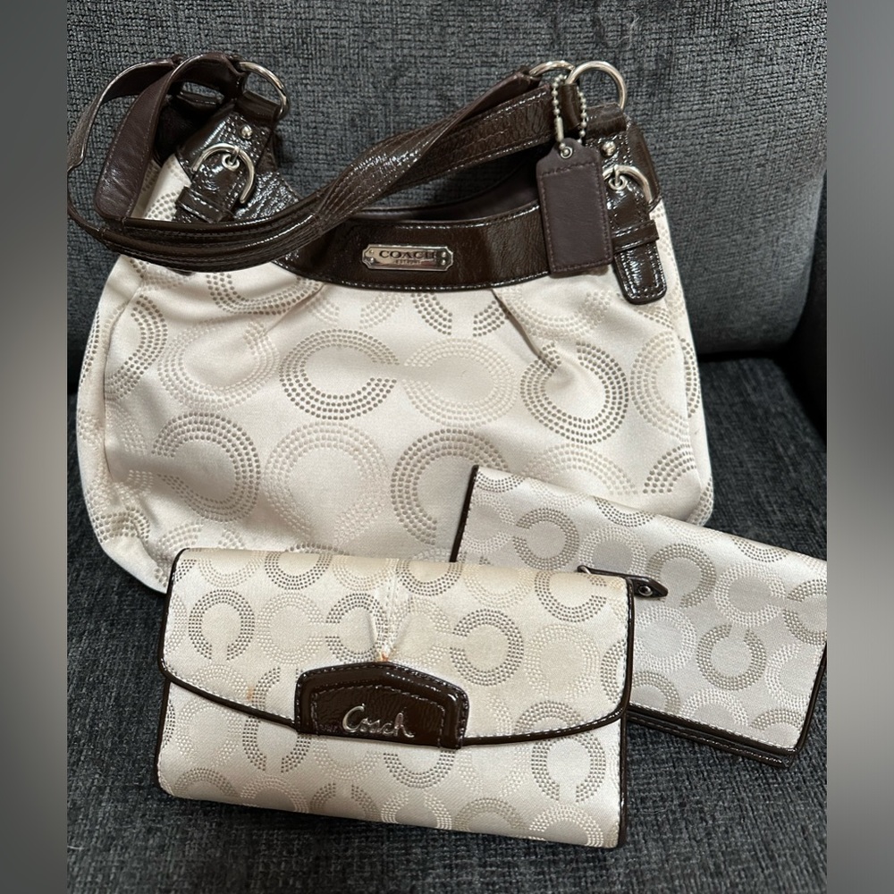 Signature Coach Hobo Shoulder Bag with matching Wallet